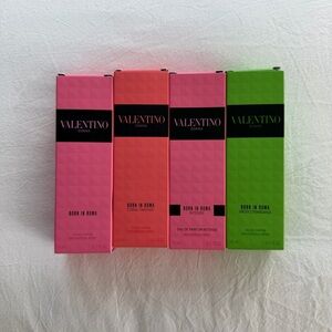 Valentino Born in Roma set